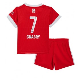 Baby Fußballbekleidung Bayern Munich Serge Gnabry #7 Heimtrikot 2022-23 Kurzarm (+ kurze hosen)